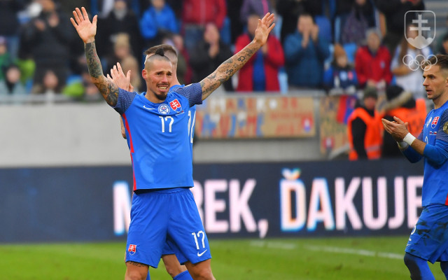 Momentka z novembrovej emotívnej reprezentačnej rozlúčky Mareka Hamšíka v bratislavskom zápase proti Čile.